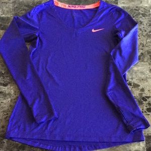 Nike workout long sleeve shirt